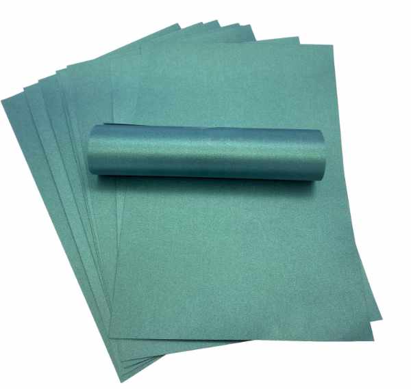 Pearlescent Peregrina Majestic Gardeners Green 120gsm