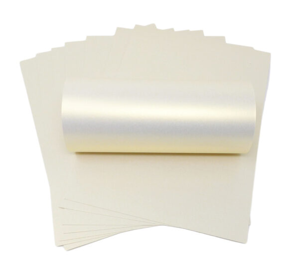 A4 Paper Peregrina Midas Pearlescent White With Gold Shimmer 120gsm